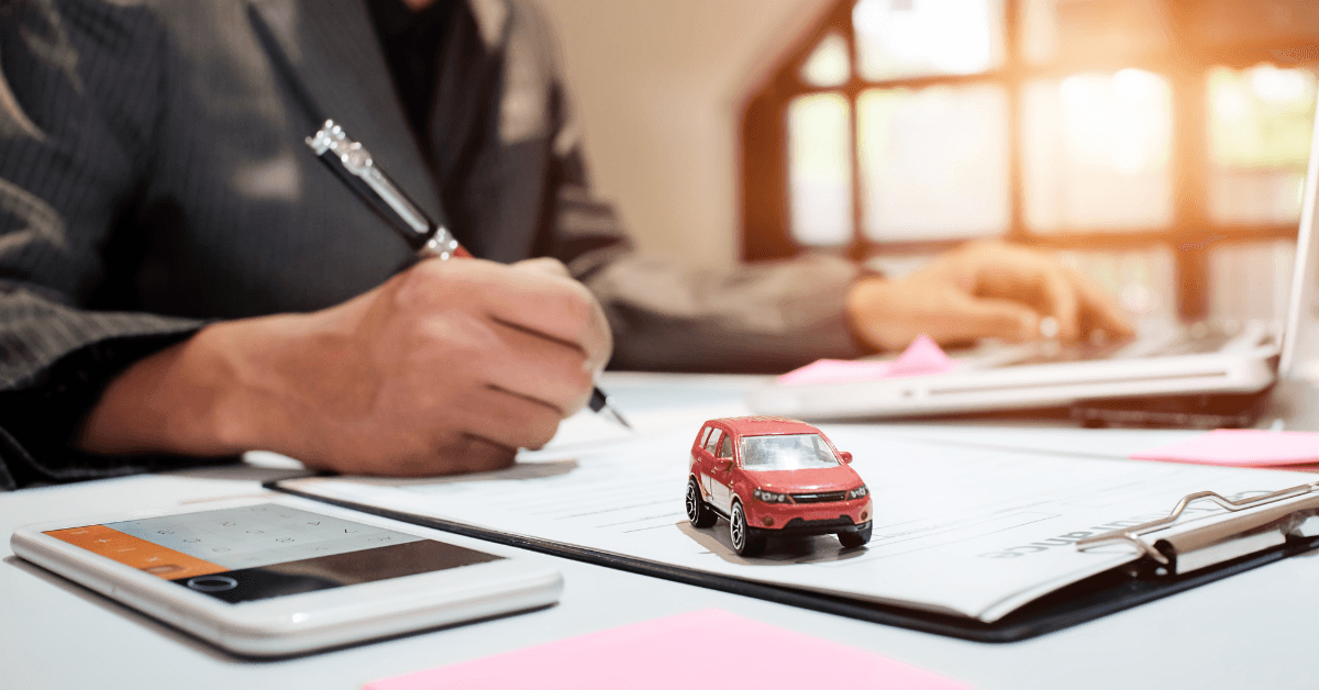 How Auto Transport Brokers Work vs. Direct Carriers blog post image